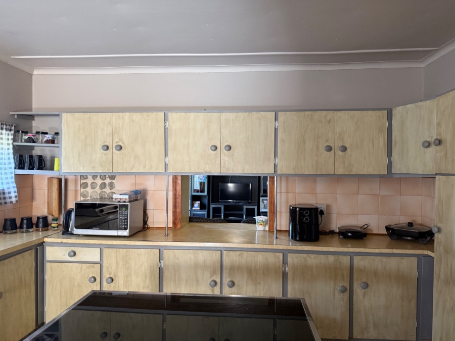 4 Bedroom Property for Sale in Van Wyksdorp Western Cape